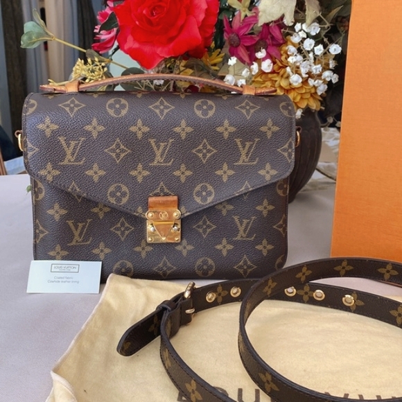 LOUIS VUITTON , Auth monogram pochette Métis crossbody , satchel. - Picture 2 of 16